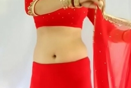Blue Sweeping Wearing Red-hot Saree and showing the brush boobs and back