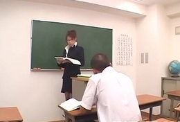 Nami Kimura teacher apropos heats goes down on a young pupil